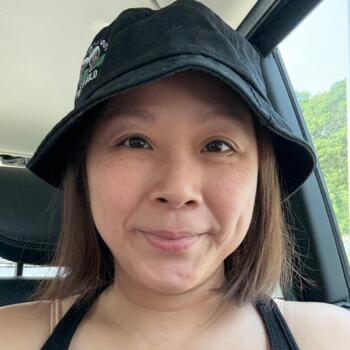 Babysitter in Singapore Island: Lisa
