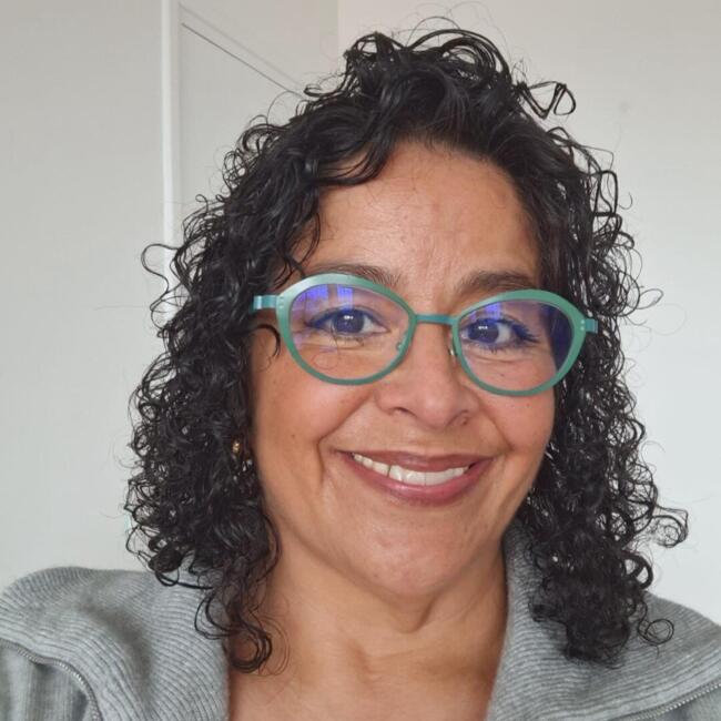 Nanny in Poissy: Isabelle