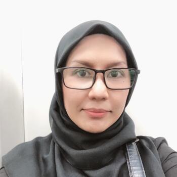 Pengasuh di Kuala Lumpur: Dhia