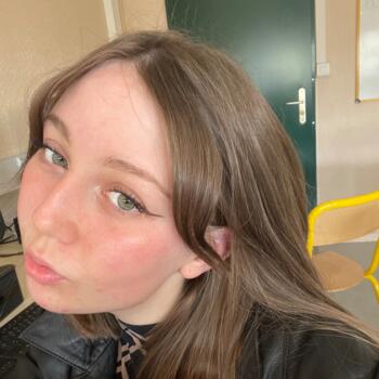 Baby-sitter in Le Havre: Axelle