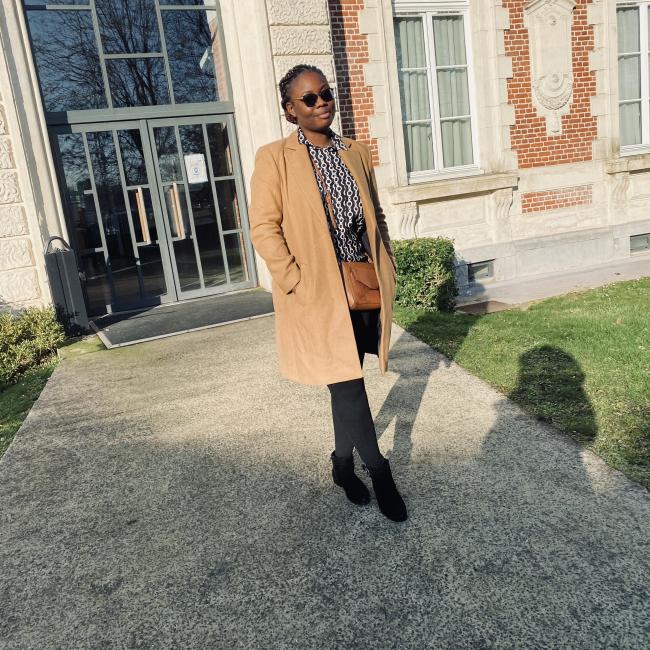 Barnvakt i Lille: Meloine