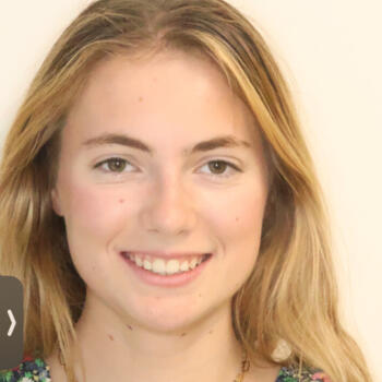 Babysitter in Talence: Ella
