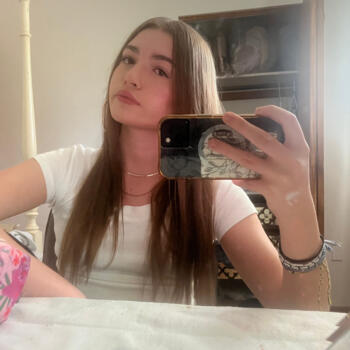 Babysitter in Lombard: Athena