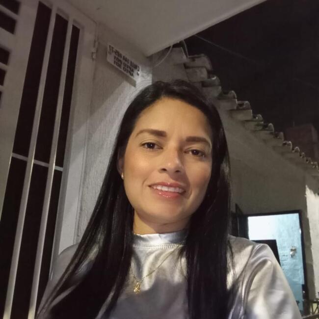 Babysitter in Sant Andreu de la Barca: Julieth