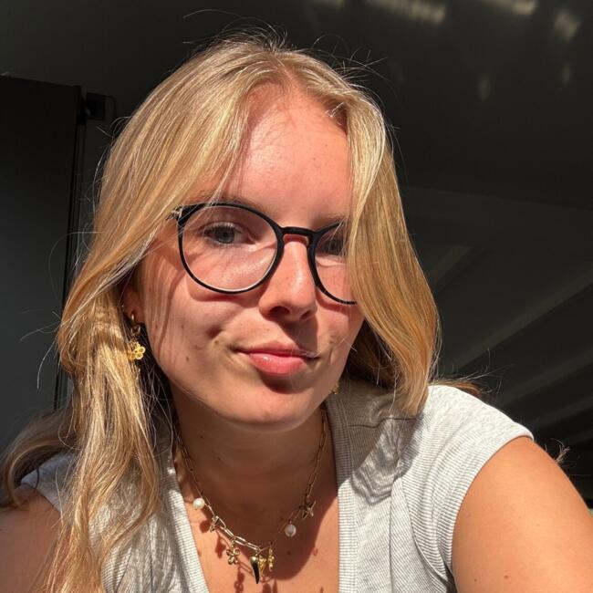 Babysitter in Brecht: Lana