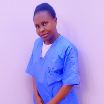 مربية أطفال في الرياض: Caroline Ashly