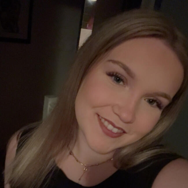 Babysitter in Saint-Laurent-de-la-Salanque: Lise