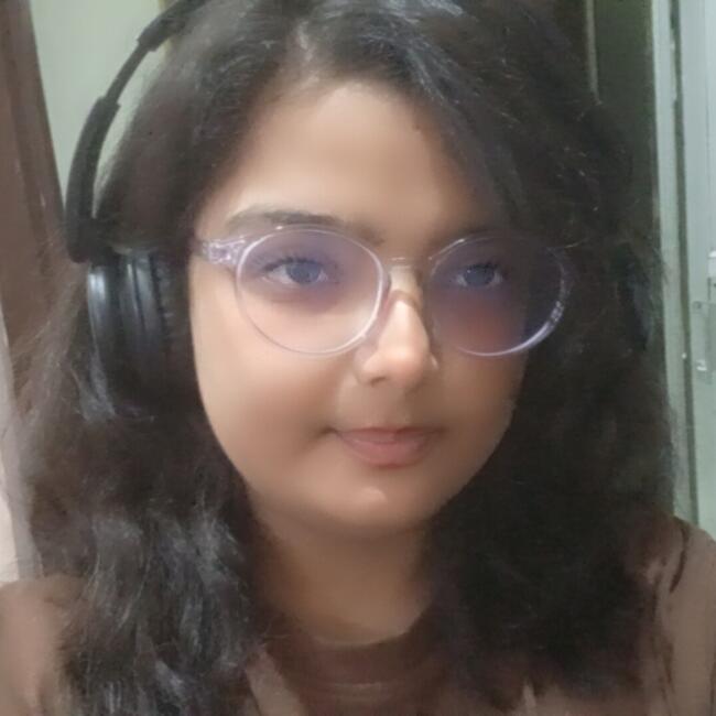 आगरा में बेबीसिटर: Garima