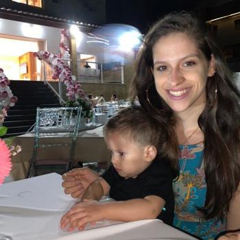 Emprego de babá Salvador: emprego de babá Thais