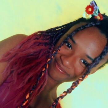 Babá em Viamão: Nicole