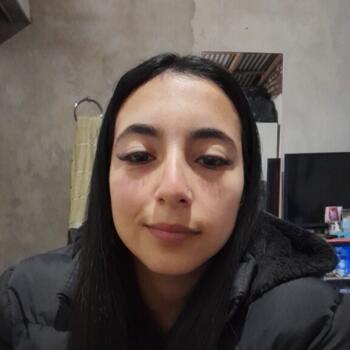 Babysitter in Pilar: Katia