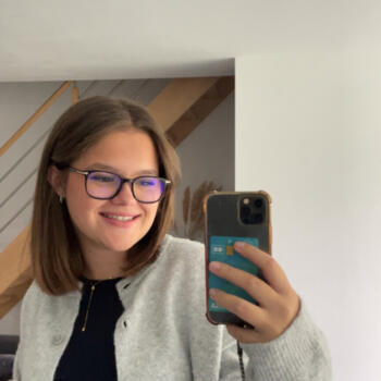 Baby-sitter Saint-Martin-des-Entrées: Clara