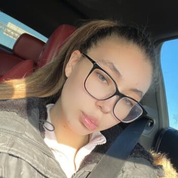 Babysitter in Toronto: Valentina