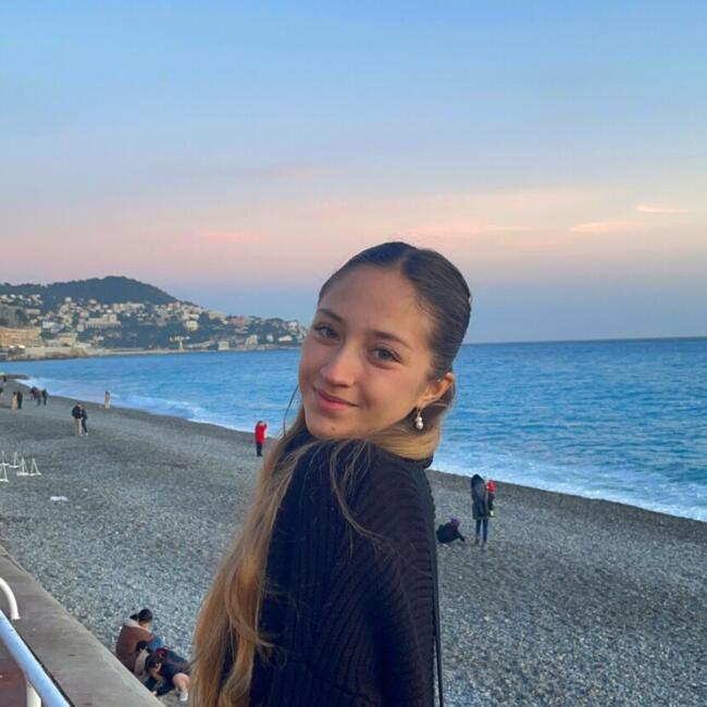 Babysitter in La Reina: Catalina