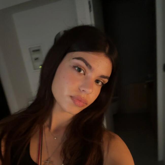 Babysitter in Pátrai: Αρτεμις