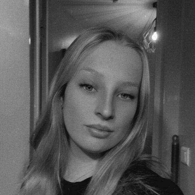 Babysitter in Maillet (Centre-Val de Loire): Amandine
