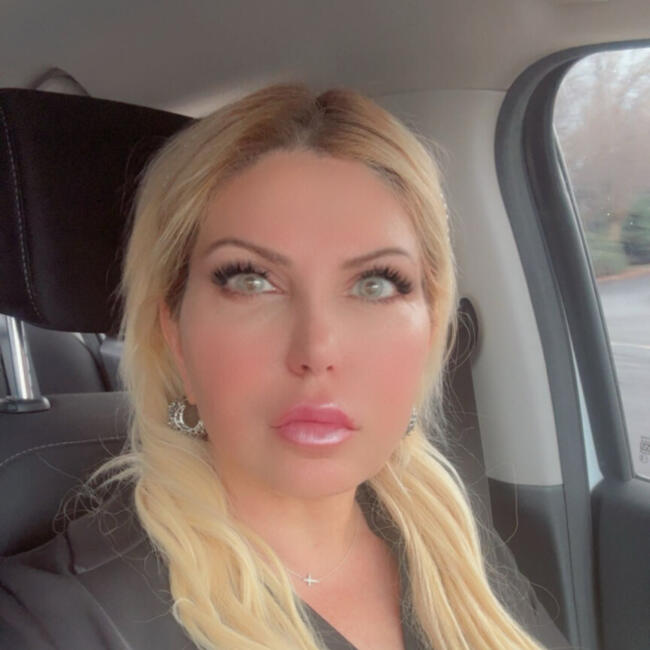 Babysitter in Harlow: Sofia