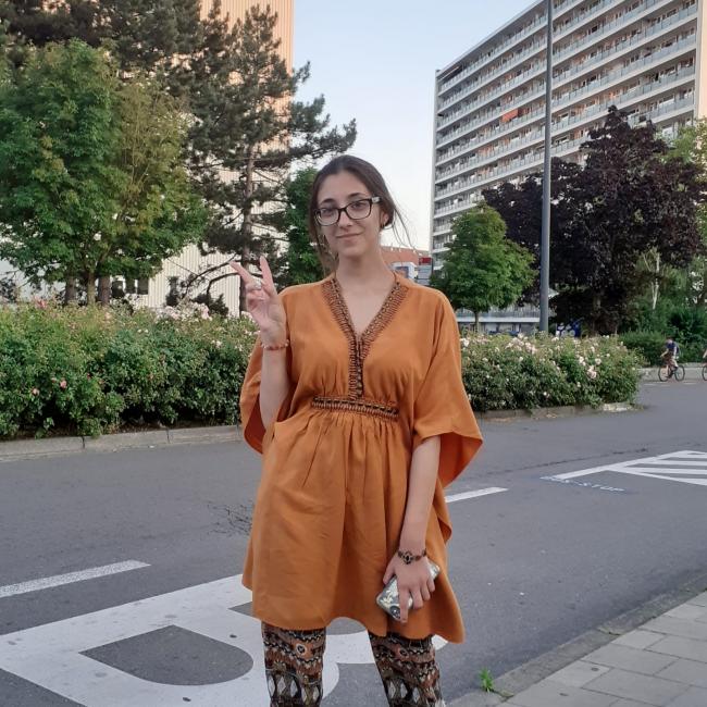Babysitter in Woluwe-Saint-Lambert: Ruxandra