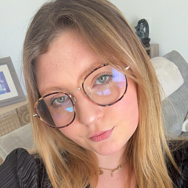 Babysitter in Saint-Jacques-sur-Darnétal: Candice