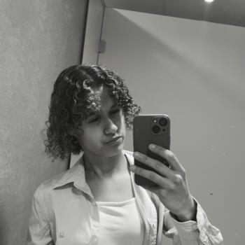 Babysitter in Trélissac: Alexya