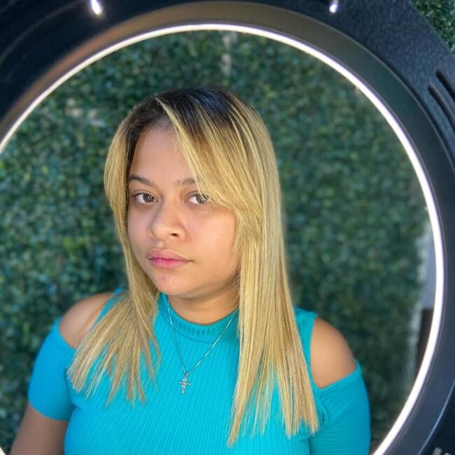 Babysitter in Fortaleza: Bruna Ester