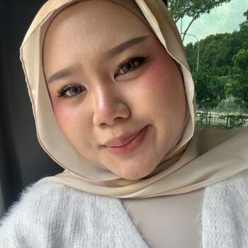 位于新加坡的临时保姆: Nurul Ulfa