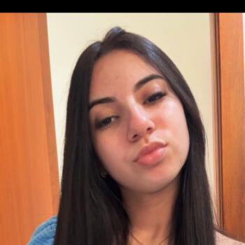 Babysitter in Criciúma: Diovanna