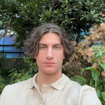 Babysitter in Neuilly-sur-Seine: Lowell