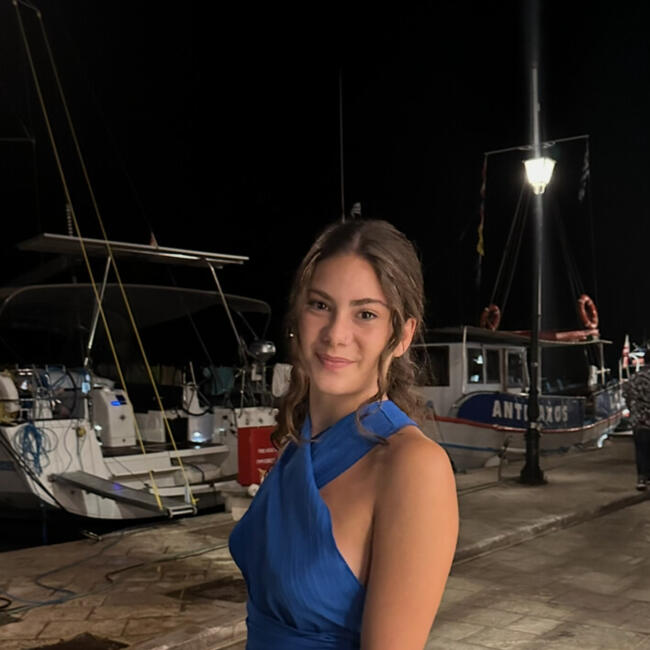 Babysitter in Athens: Marianna