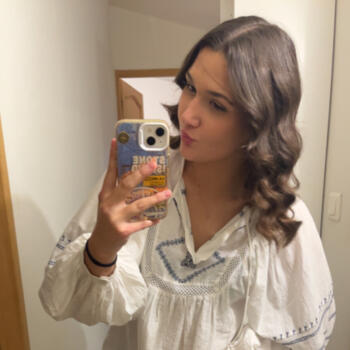 Babysitter in Saint-Vallier (Auvergne-Rhône-Alpes): Louane