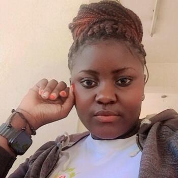 Nanny in Doha: Stephy