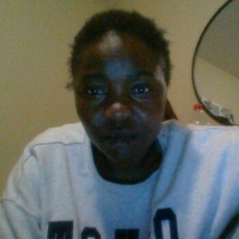 Babysitting job in Surrey: babysitting job Darolle