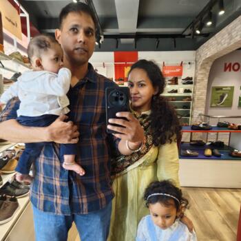 पुणे में बेबीसिटिंग की नौकरी: बेबीसिटिंग से जुड़े काम Shrutika Poundarik