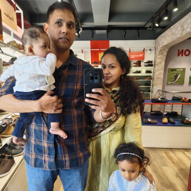 पुणे में बेबीसिटिंग की नौकरी: Shrutika Poundarik