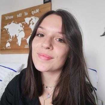 Barnevakt i Reims: Lina