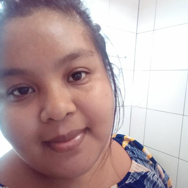 Babá em Manaus: Eliene