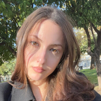 Babysitter στην περιοχή Περιστέρι: Eλενα