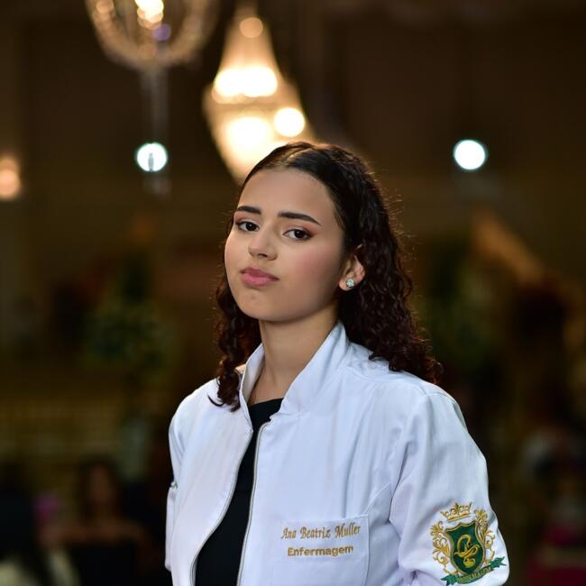 Babysitter in Vitória da Conquista: Ana Beatriz