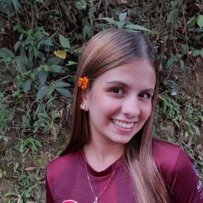 Babysitter in Juiz de Fora: Geovana