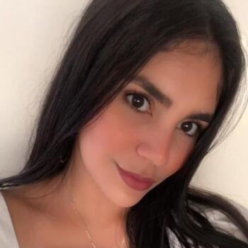 Babysitter in Gżira: ANA LAURA