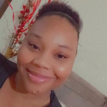 Babysitter in San Fernando: Latoya