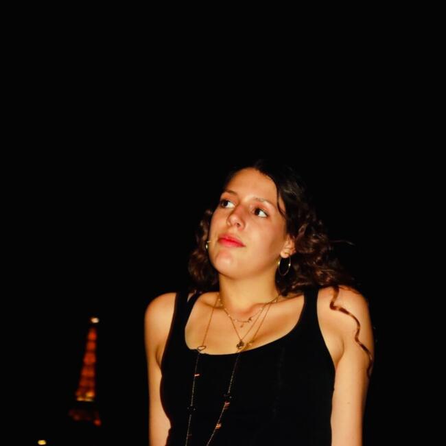 Babysitter in Paris: Inna