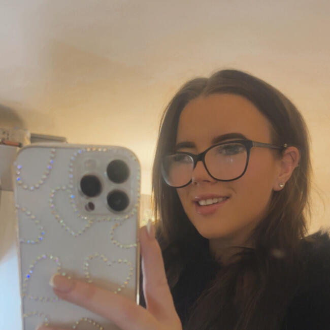 Babysitter in Glasgow: Stephanie