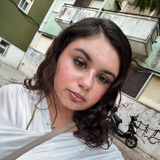 Babysitter em Belas: Érica Oliveira