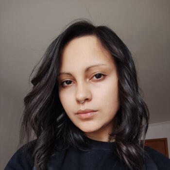 Babysitter Caxias do Sul: Nadine