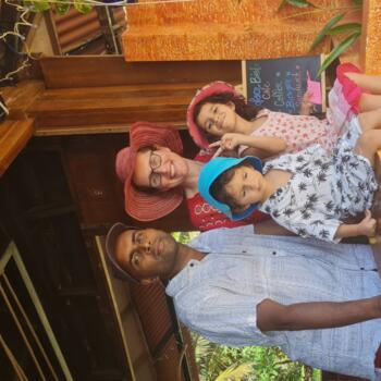 Babysitting job in Melbourne: babysitting job Barath