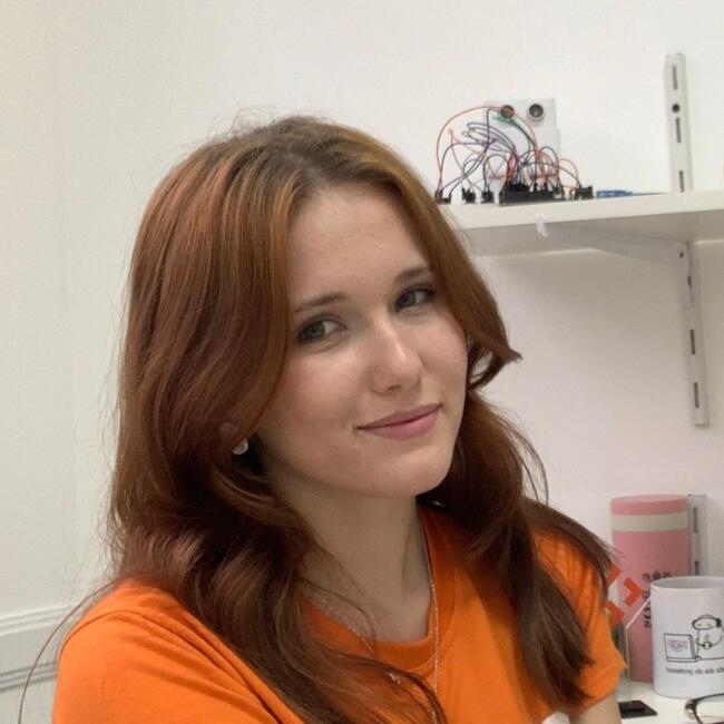 Babá em Goiânia: Stephany Rayane