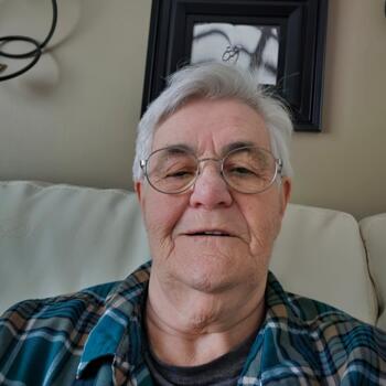 Nanny in Regina: Bev