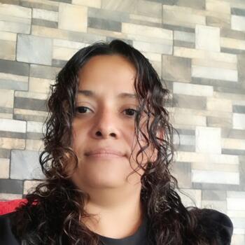 Babysitter in Candelaria de La Frontera: Romina Claribel