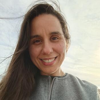 Babysitter em Algueirão: Cláudia